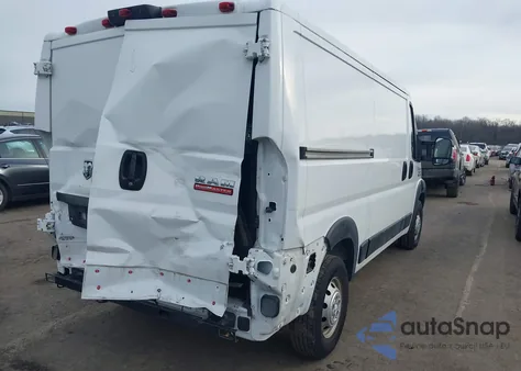 2019 Ram Promaster 1500 Low Roof 136 Wb z USA, uszkodzony, nr VIN 3C6TRVAG7KE512075